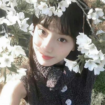 蒙面纱的男子